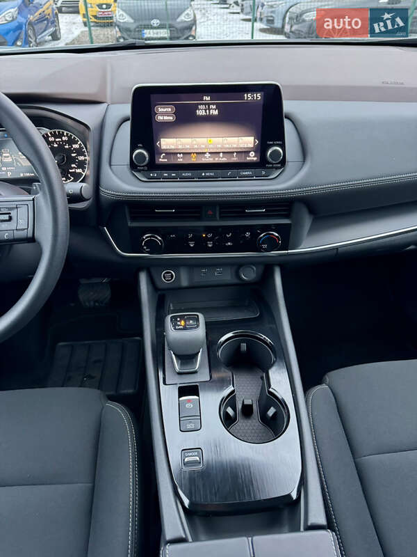 Внедорожник / Кроссовер Nissan Rogue 2023 в Киеве