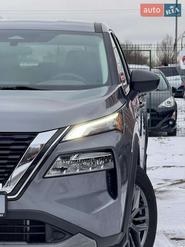 Внедорожник / Кроссовер Nissan Rogue 2023 в Киеве