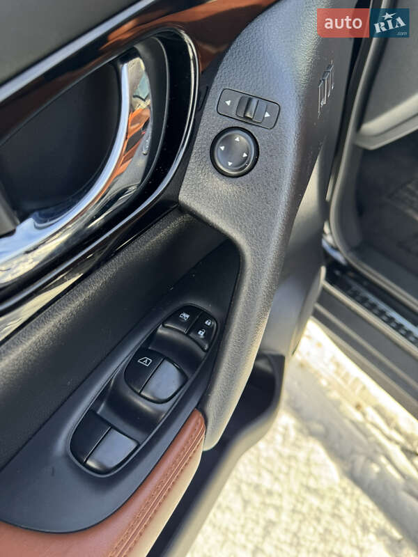 Внедорожник / Кроссовер Nissan Rogue 2019 в Ромнах фото 26 Внедорожник / Кроссовер Nissan Rogue 2019 в Ромнах