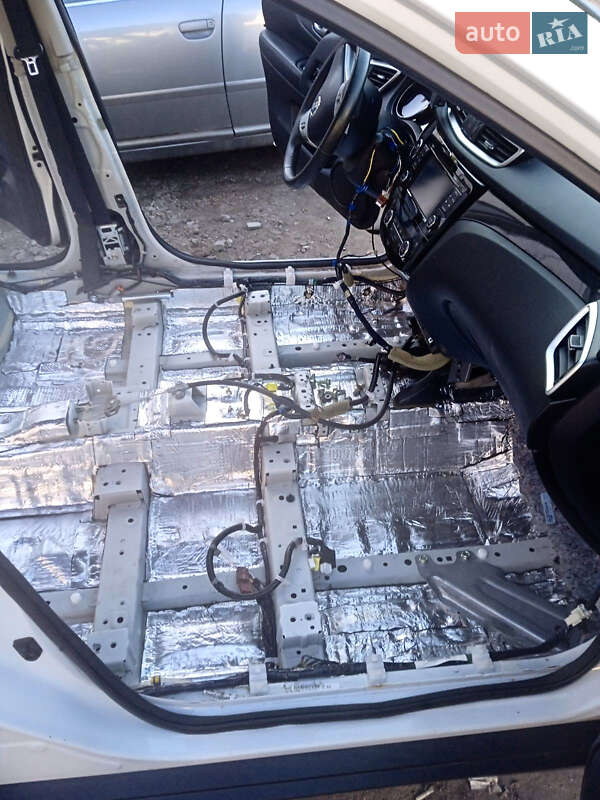 Позашляховик / Кросовер Nissan Rogue 2015 в Шостці фото 19 Позашляховик / Кросовер Nissan Rogue 2015 в Шостці