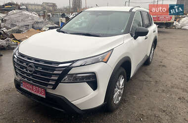 Позашляховик / Кросовер Nissan Rogue 2024 в Києві