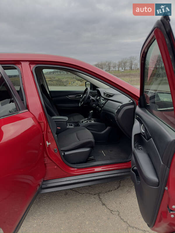 Внедорожник / Кроссовер Nissan Rogue 2017 в Одессе