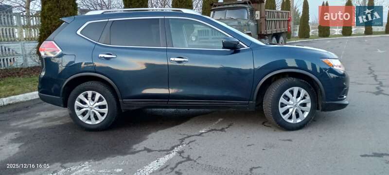 Внедорожник / Кроссовер Nissan Rogue 2015 в Ровно
