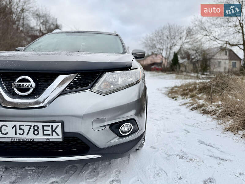 Позашляховик / Кросовер Nissan Rogue 2014 в Володимирі