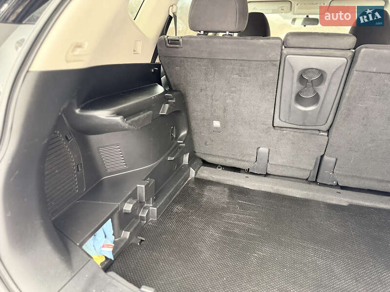 Позашляховик / Кросовер Nissan Rogue 2014 в Володимирі