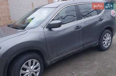 Внедорожник / Кроссовер Nissan Rogue 2016 в Запорожье