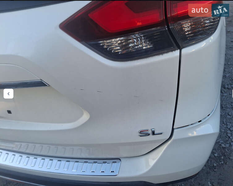 Позашляховик / Кросовер Nissan Rogue 2016 в Львові