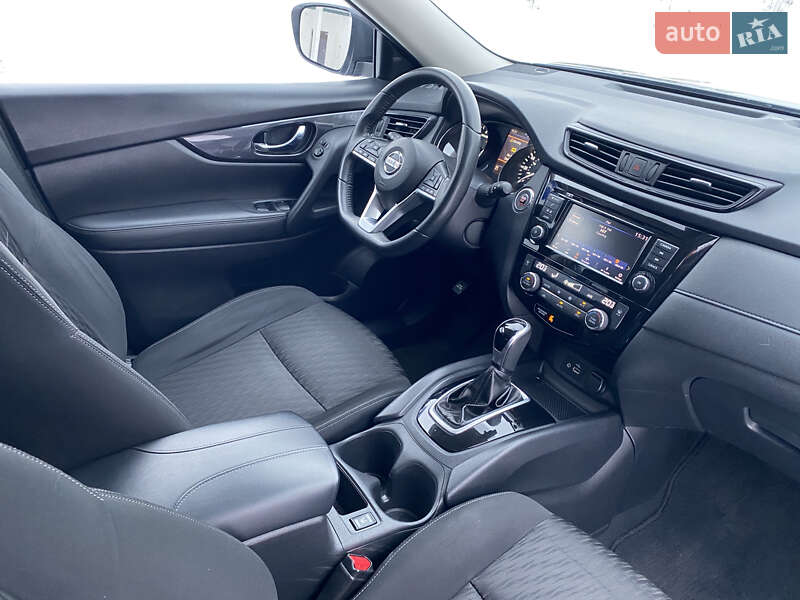 Внедорожник / Кроссовер Nissan Rogue 2019 в Житомире
