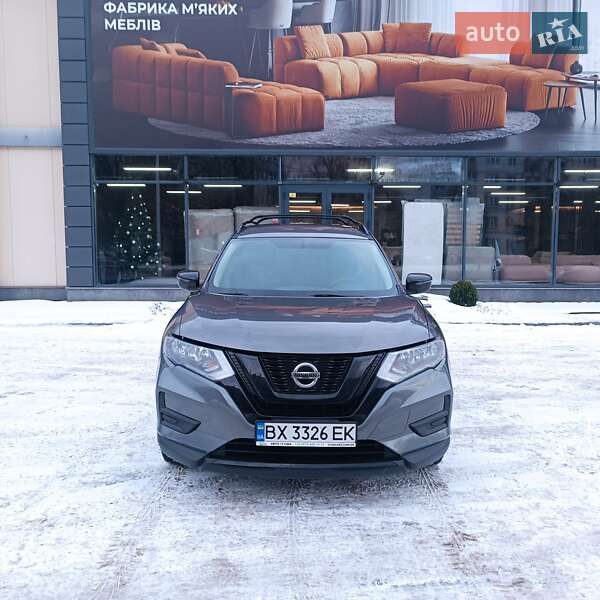 Позашляховик / Кросовер Nissan Rogue 2018 в Хмельницькому