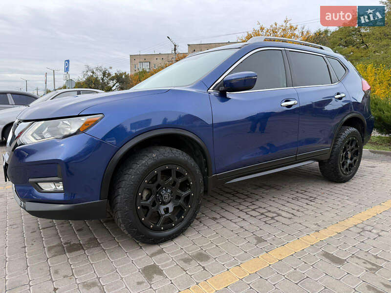 Внедорожник / Кроссовер Nissan Rogue 2019 в Кропивницком
