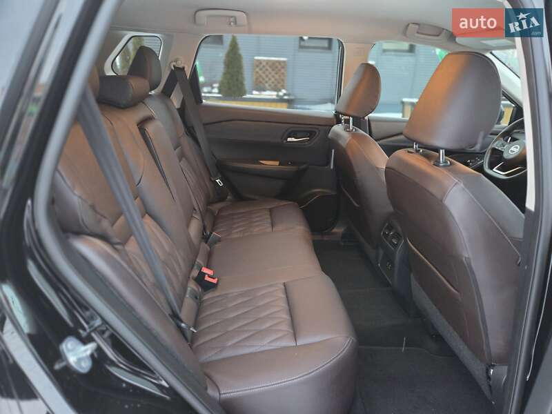 Внедорожник / Кроссовер Nissan Rogue 2021 в Тернополе