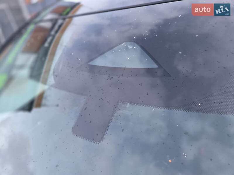 Внедорожник / Кроссовер Nissan Rogue 2021 в Тернополе