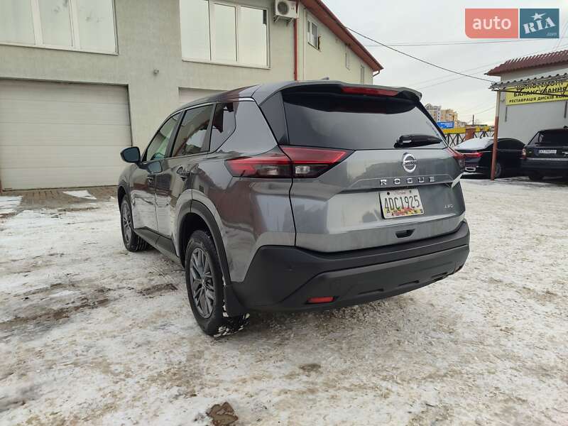 Позашляховик / Кросовер Nissan Rogue 2021 в Івано-Франківську