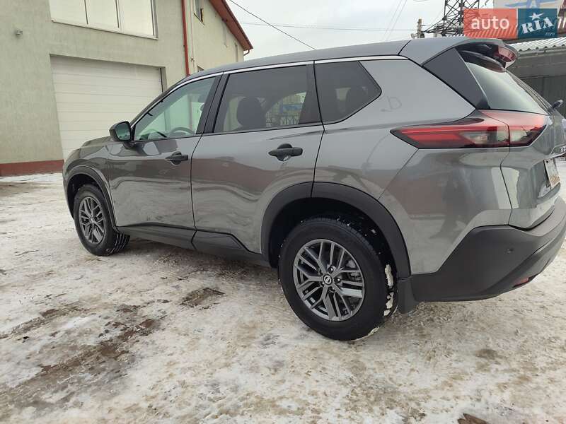 Позашляховик / Кросовер Nissan Rogue 2021 в Івано-Франківську