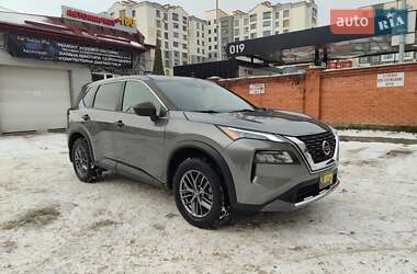 Позашляховик / Кросовер Nissan Rogue 2021 в Івано-Франківську