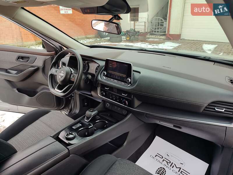 Позашляховик / Кросовер Nissan Rogue 2021 в Івано-Франківську