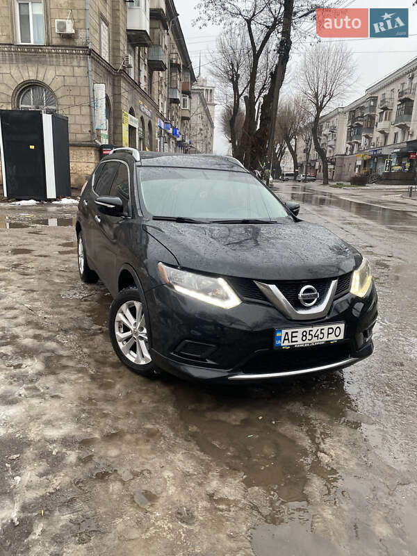 Внедорожник / Кроссовер Nissan Rogue 2014 в Каменском