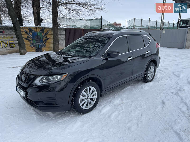 Позашляховик / Кросовер Nissan Rogue 2019 в Запоріжжі