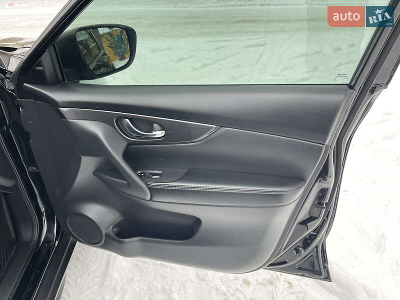 Позашляховик / Кросовер Nissan Rogue 2019 в Запоріжжі