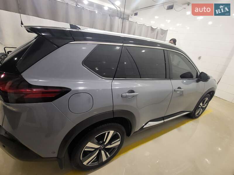 Внедорожник / Кроссовер Nissan Rogue 2022 в Запорожье