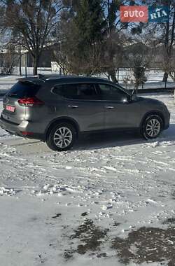 Внедорожник / Кроссовер Nissan Rogue 2016 в Сумах