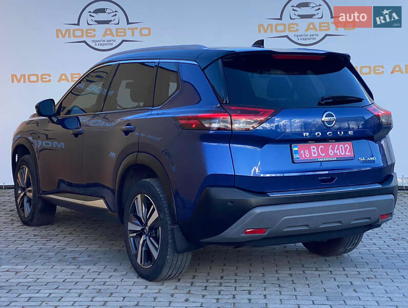 Внедорожник / Кроссовер Nissan Rogue 2021 в Ровно