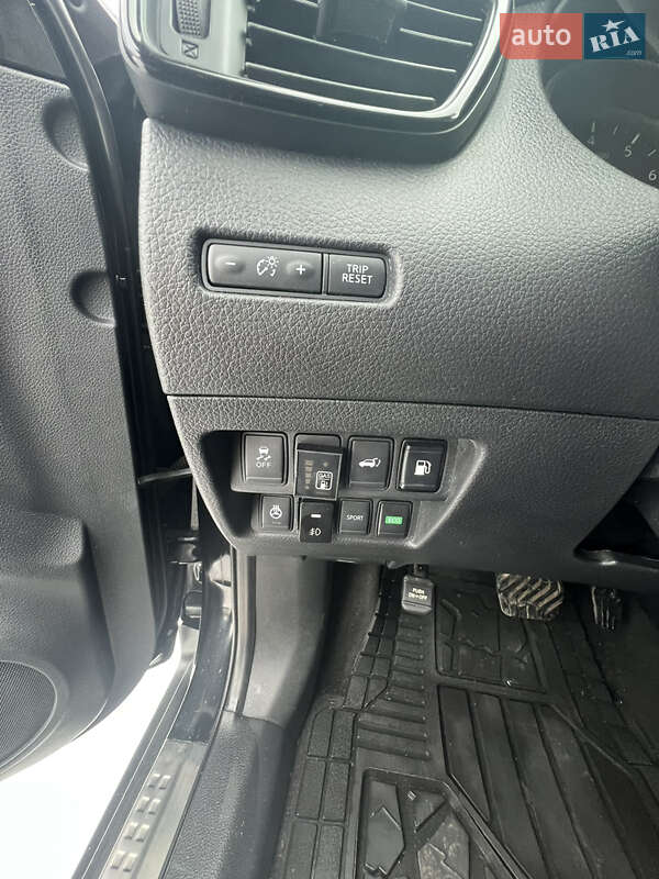 Позашляховик / Кросовер Nissan Rogue 2017 в Білій Церкві фото 23 Позашляховик / Кросовер Nissan Rogue 2017 в Білій Церкві