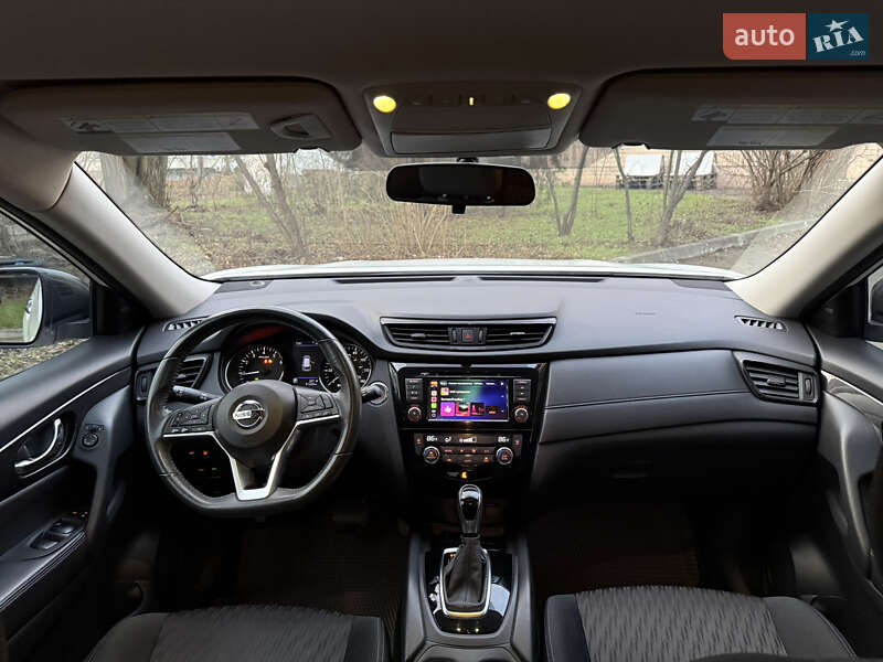 Позашляховик / Кросовер Nissan Rogue 2018 в Одесі