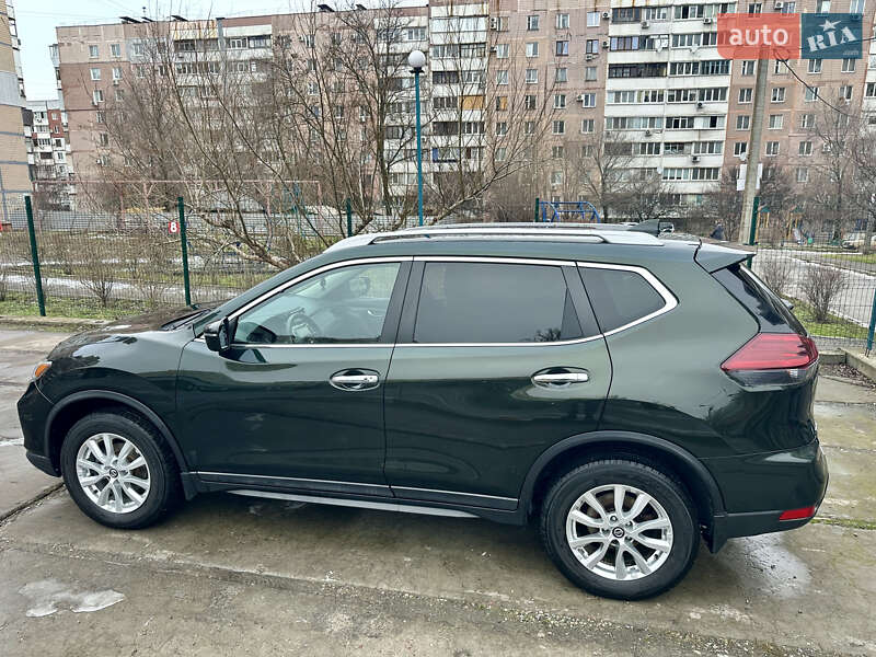 Позашляховик / Кросовер Nissan Rogue 2018 в Запоріжжі