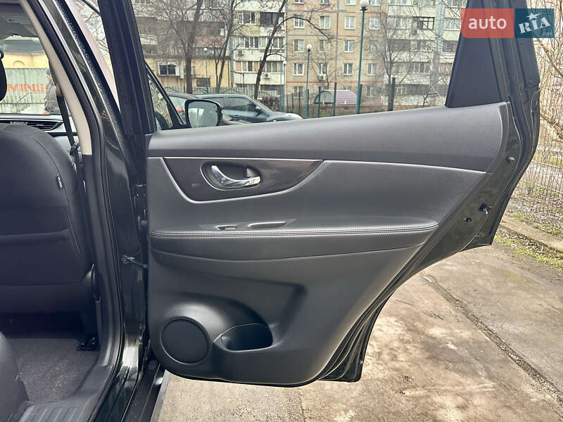 Позашляховик / Кросовер Nissan Rogue 2018 в Запоріжжі