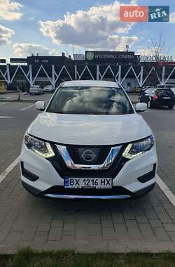 Внедорожник / Кроссовер Nissan Rogue 2018 в Хмельницком