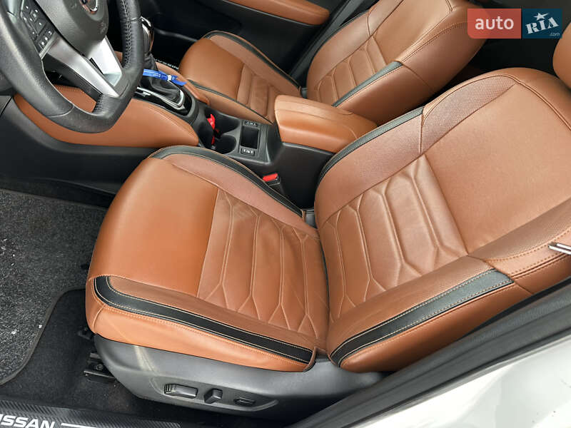 Внедорожник / Кроссовер Nissan Rogue 2018 в Виннице