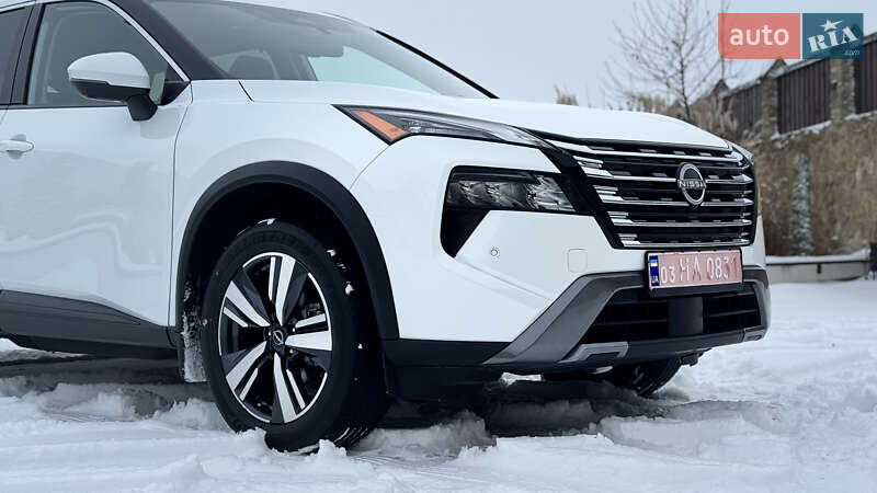 Внедорожник / Кроссовер Nissan Rogue 2024 в Ровно