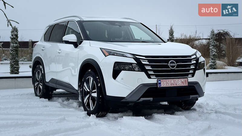 Внедорожник / Кроссовер Nissan Rogue 2024 в Ровно
