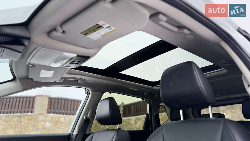 Внедорожник / Кроссовер Nissan Rogue 2024 в Ровно