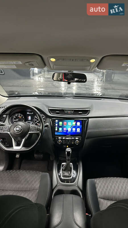 Внедорожник / Кроссовер Nissan Rogue 2017 в Днепре