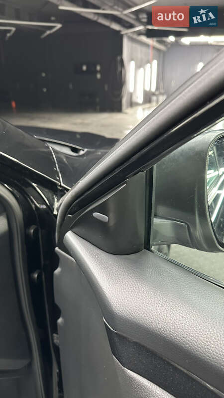 Внедорожник / Кроссовер Nissan Rogue 2017 в Днепре