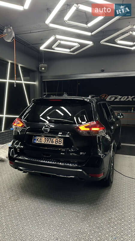 Внедорожник / Кроссовер Nissan Rogue 2017 в Днепре