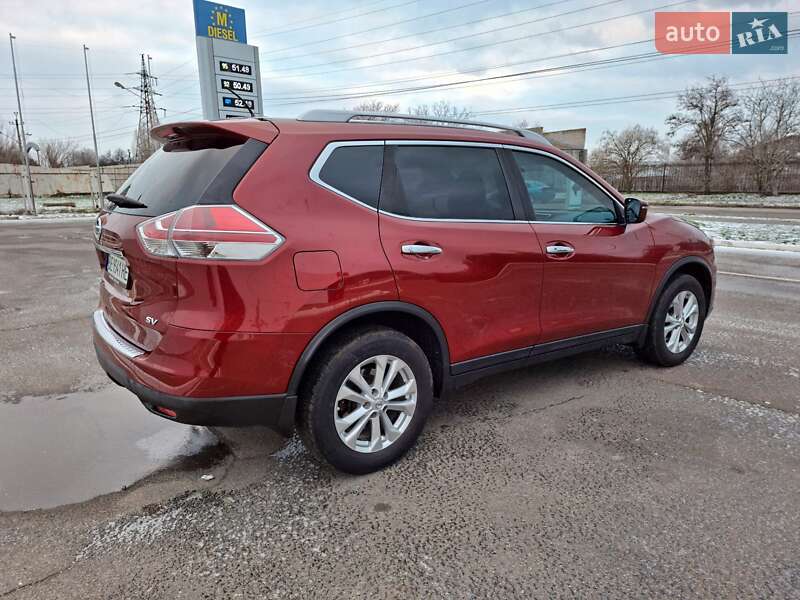 Внедорожник / Кроссовер Nissan Rogue 2016 в Николаеве