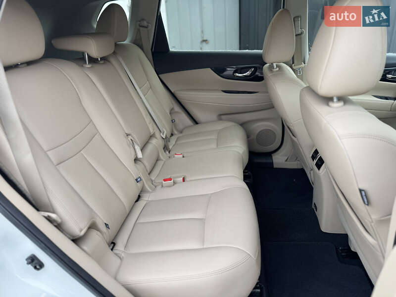 Внедорожник / Кроссовер Nissan Rogue 2019 в Одессе