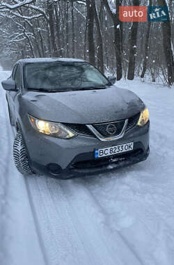 Позашляховик / Кросовер Nissan Rogue 2018 в Львові