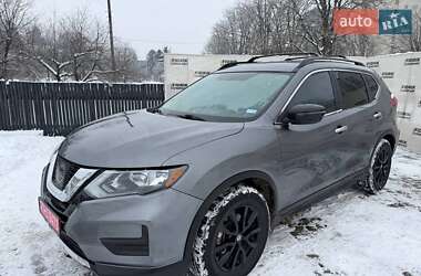 Позашляховик / Кросовер Nissan Rogue 2017 в Луцьку