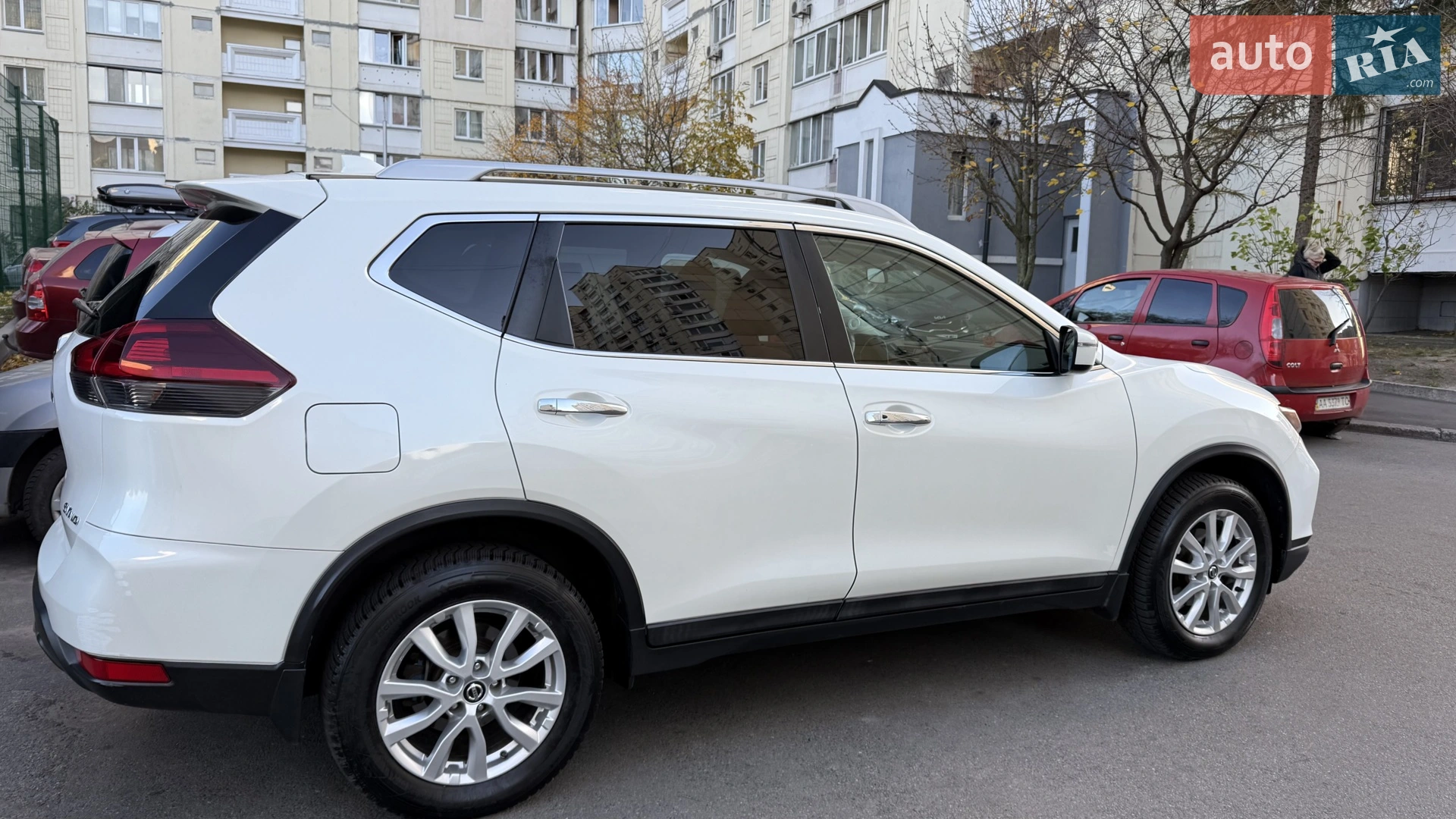 2017 Nissan Rogue - мініатюра 2