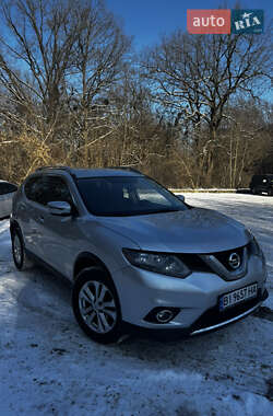 Позашляховик / Кросовер Nissan Rogue 2016 в Полтаві