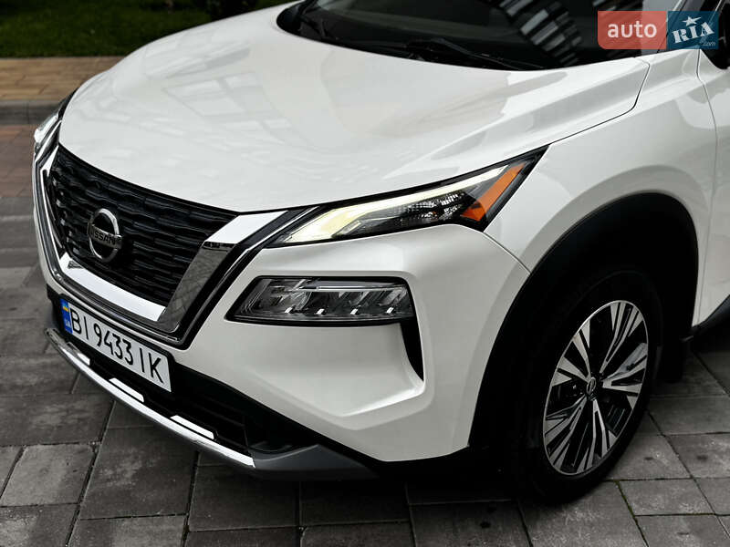 Внедорожник / Кроссовер Nissan Rogue 2021 в Киеве