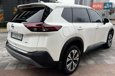 Внедорожник / Кроссовер Nissan Rogue 2021 в Киеве