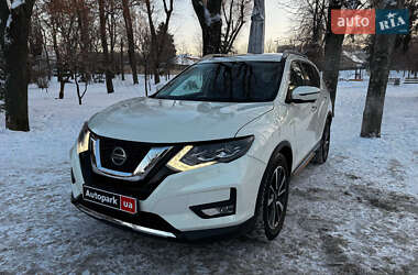 Позашляховик / Кросовер Nissan Rogue 2018 в Києві
