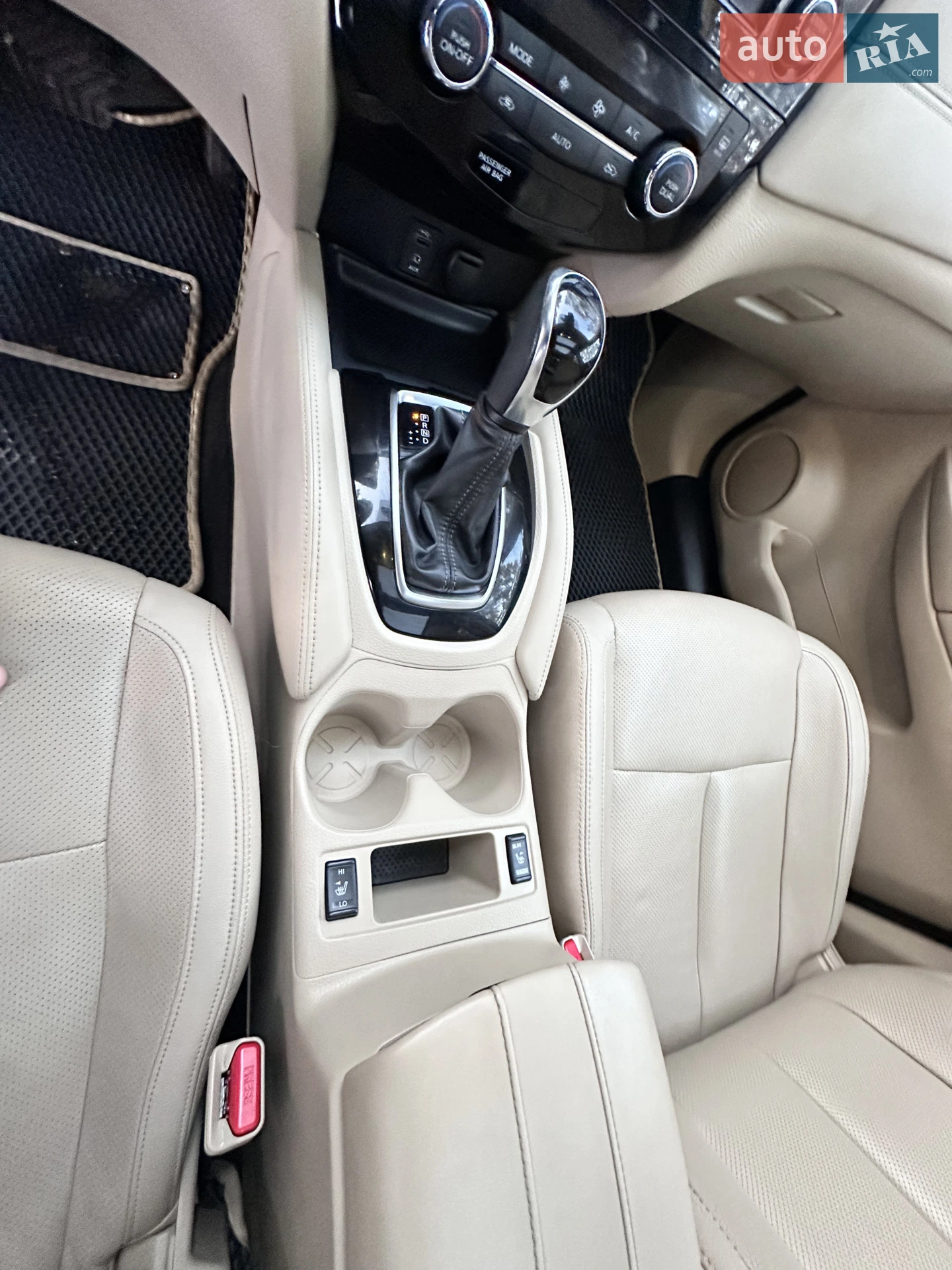 2016 Nissan Rogue - мініатюра 29