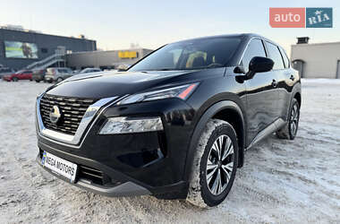 Внедорожник / Кроссовер Nissan Rogue 2023 в Киеве