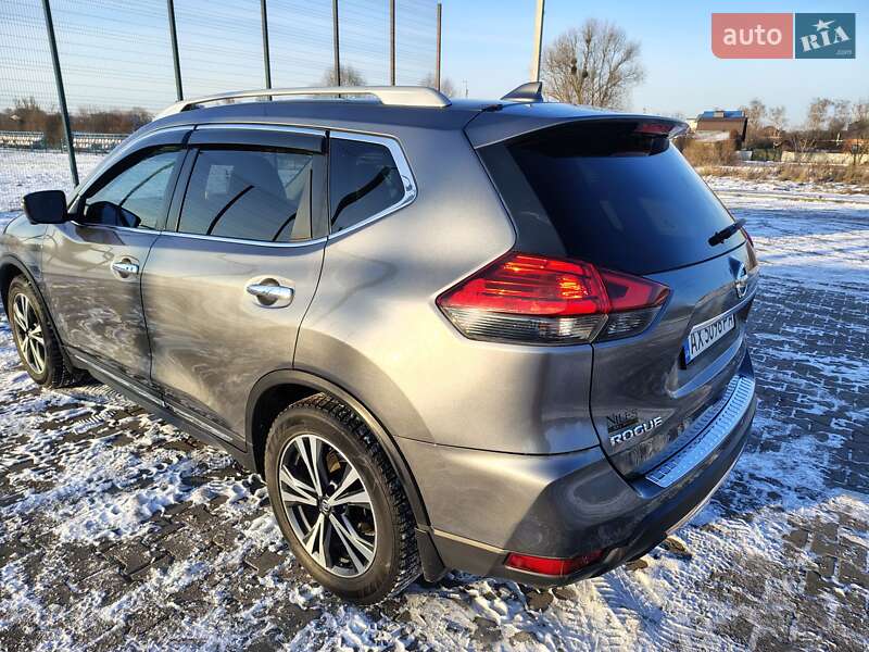 Позашляховик / Кросовер Nissan Rogue 2017 в Сумах фото 18 Позашляховик / Кросовер Nissan Rogue 2017 в Сумах